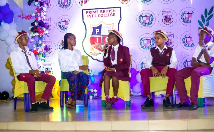Student Broadcasting & Talk Show